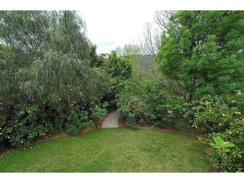 11 Sophia Grove, Tecoma VIC 3160