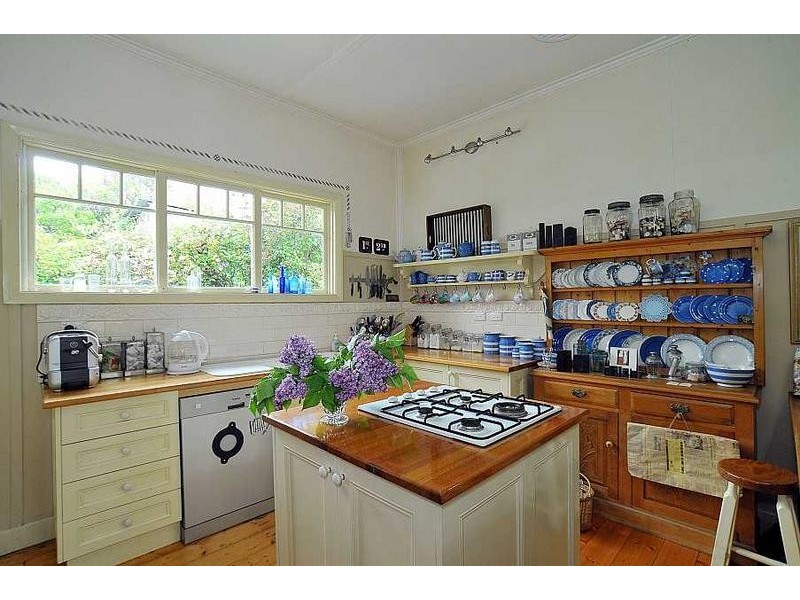 11 Sophia Grove, Tecoma VIC 3160