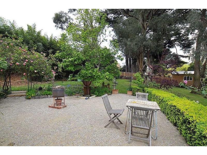 11 Sophia Grove, Tecoma VIC 3160