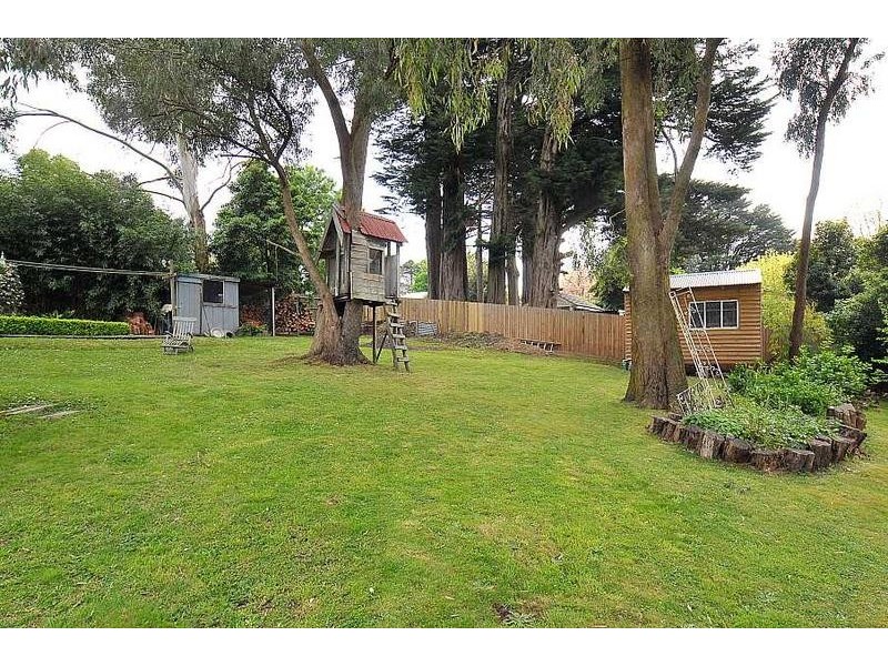 11 Sophia Grove, Tecoma VIC 3160