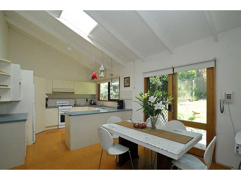 10 Borang Avenue, Selby VIC 3159