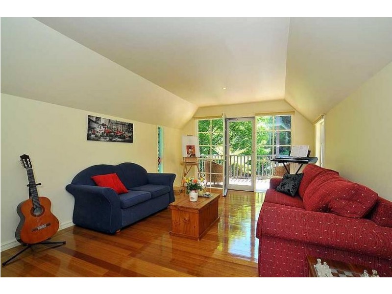 67 The Crescent, Sassafras VIC 3787