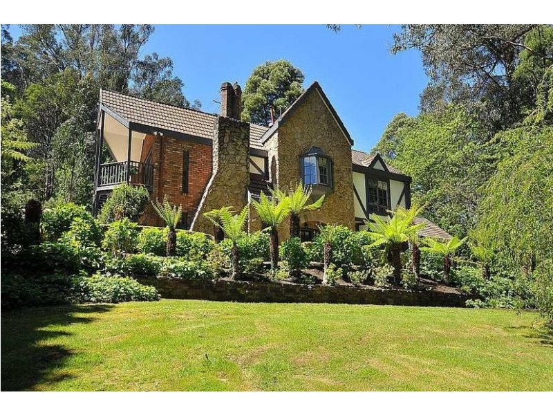 67 The Crescent, Sassafras VIC 3787