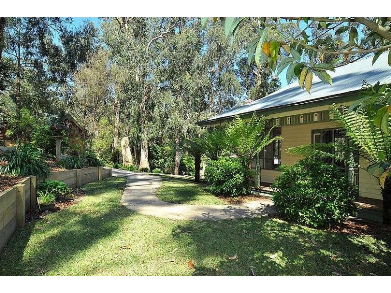 3 Tuttawatta Road, Selby VIC 3159