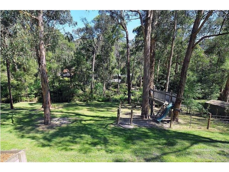 3 Tuttawatta Road, Selby VIC 3159
