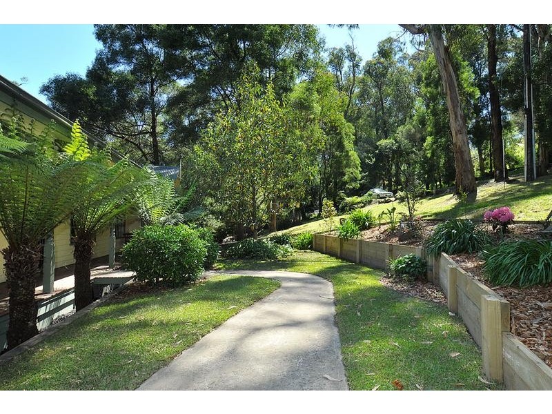 3 Tuttawatta Road, Selby VIC 3159