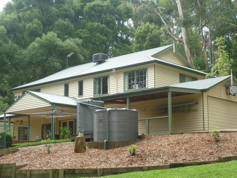 3 Tuttawatta Road, Selby VIC 3159
