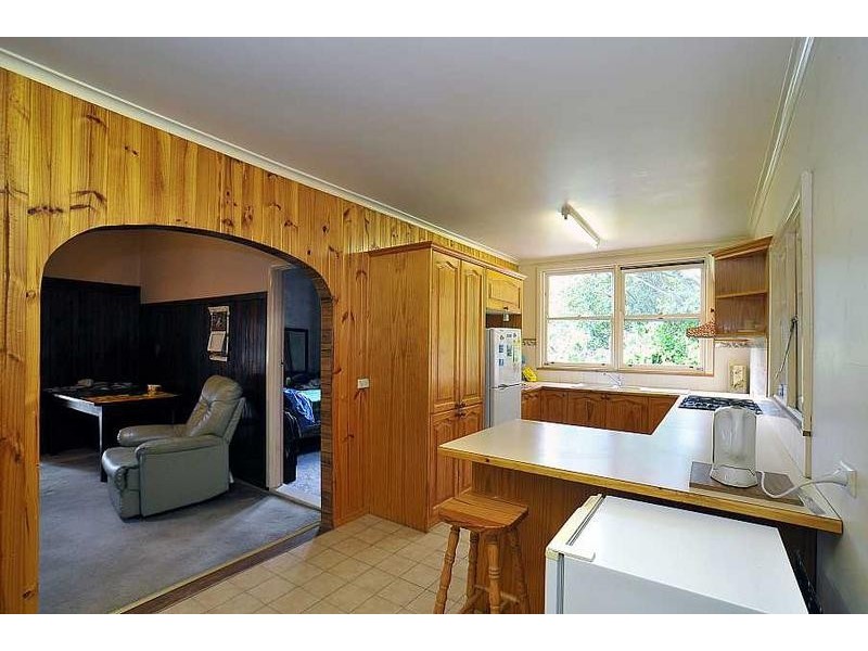 36 Ferndale Road, Upper Ferntree Gully VIC 3156