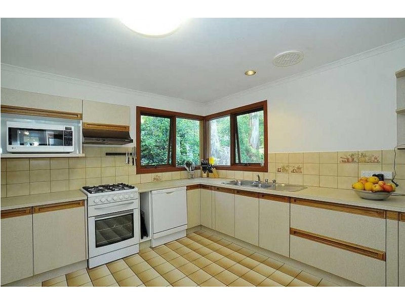 10 Karen Street, Selby VIC 3159