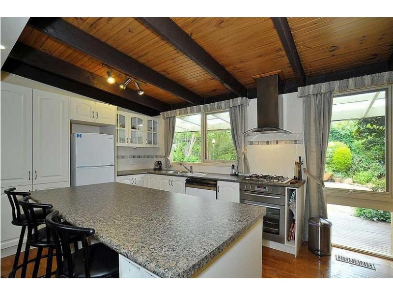 10 Highcliff Road, Upwey VIC 3158