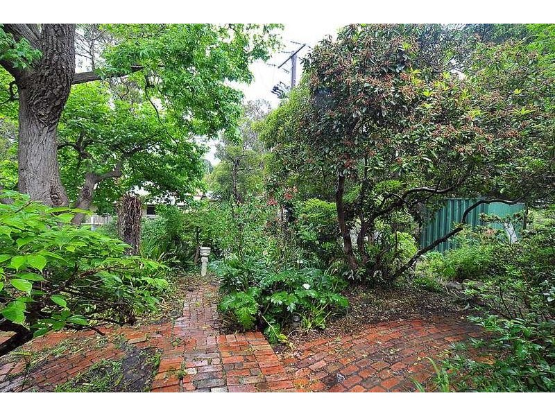 11 Belgrave Hallam Road, Belgrave VIC 3160