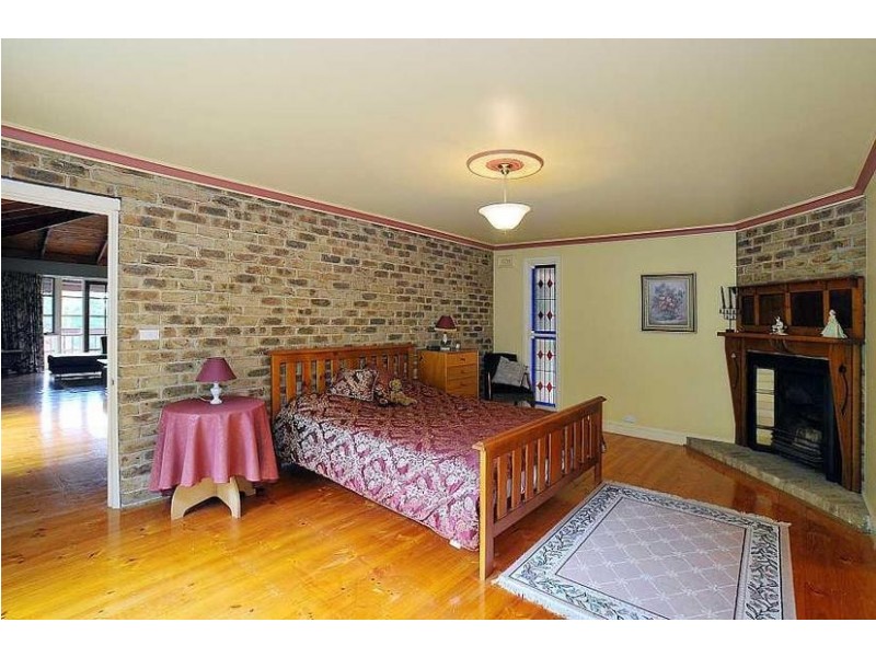 21 Woodhurst Grove, Kalorama VIC 3766