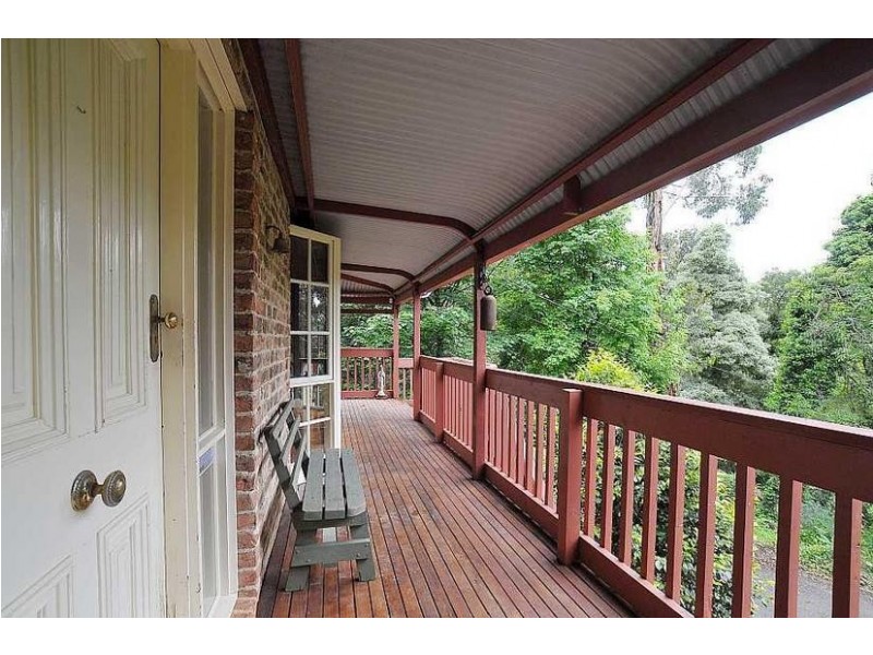 21 Woodhurst Grove, Kalorama VIC 3766