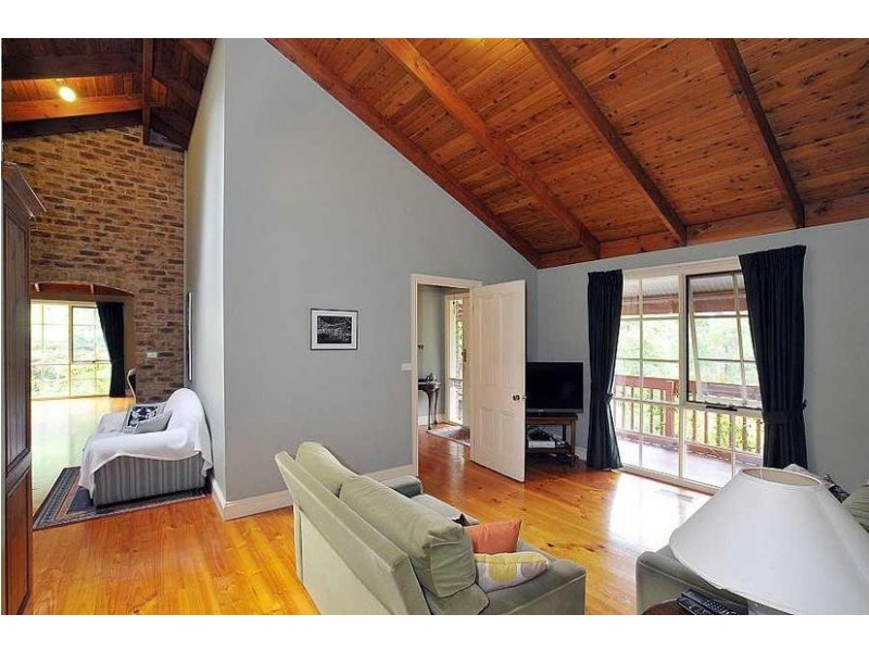 21 Woodhurst Grove, Kalorama VIC 3766
