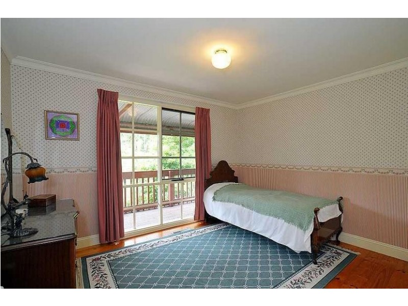 21 Woodhurst Grove, Kalorama VIC 3766