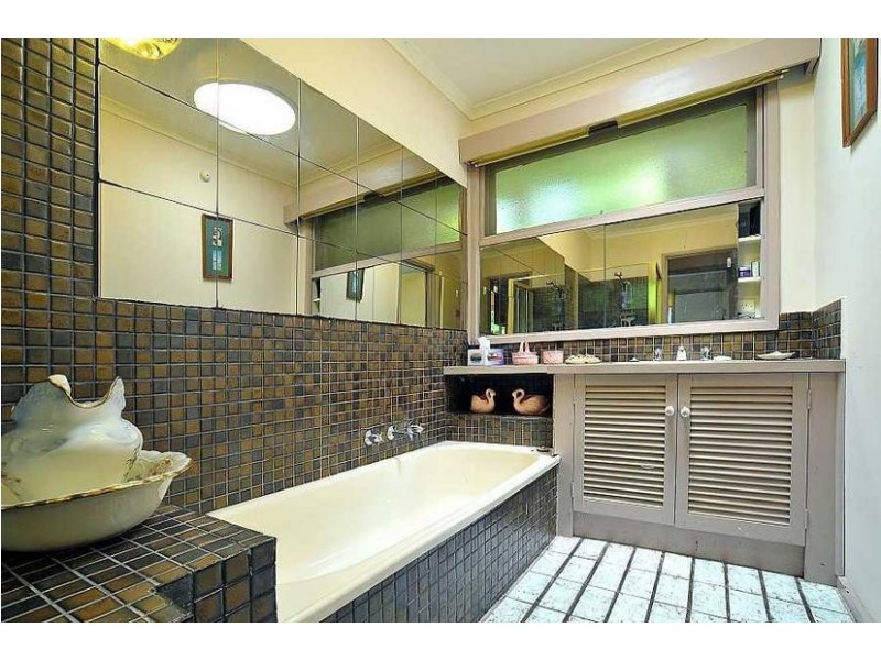 28 Glenfern Avenue, Upwey VIC 3158