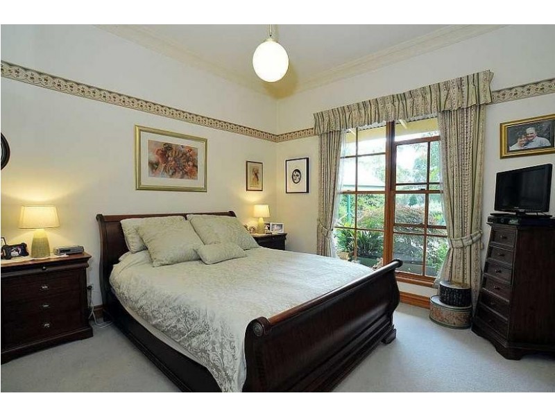 4 Forest Road, Belgrave VIC 3160