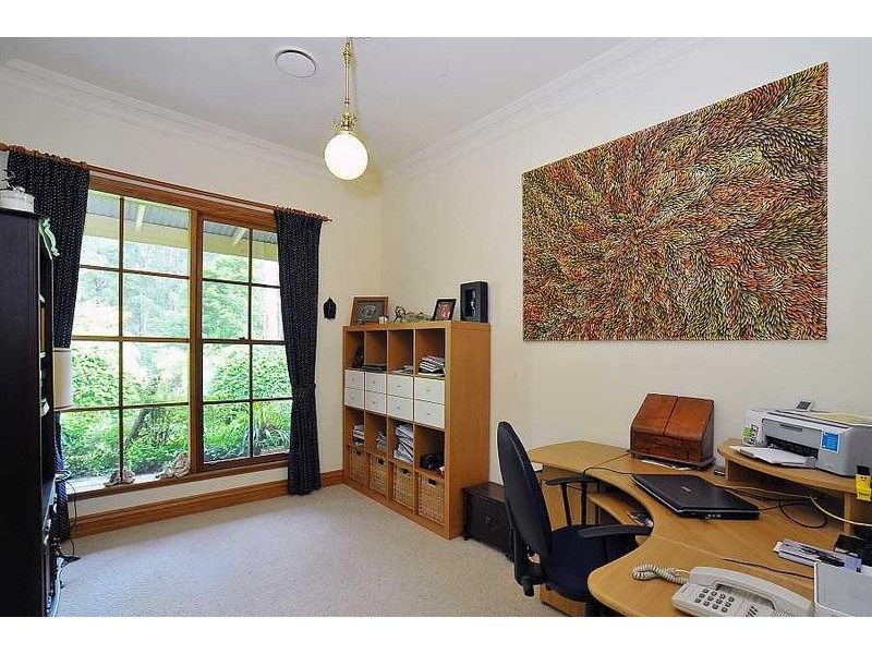 4 Forest Road, Belgrave VIC 3160