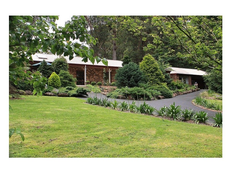 14 Mt Erin Road, Ferny Creek VIC 3786