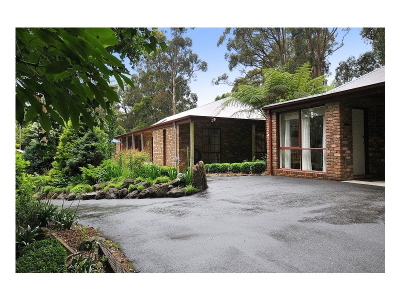 14 Mt Erin Road, Ferny Creek VIC 3786