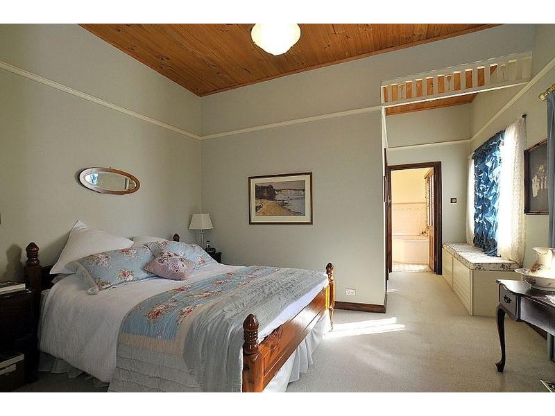 2 Helena Avenue, Kallista VIC 3791