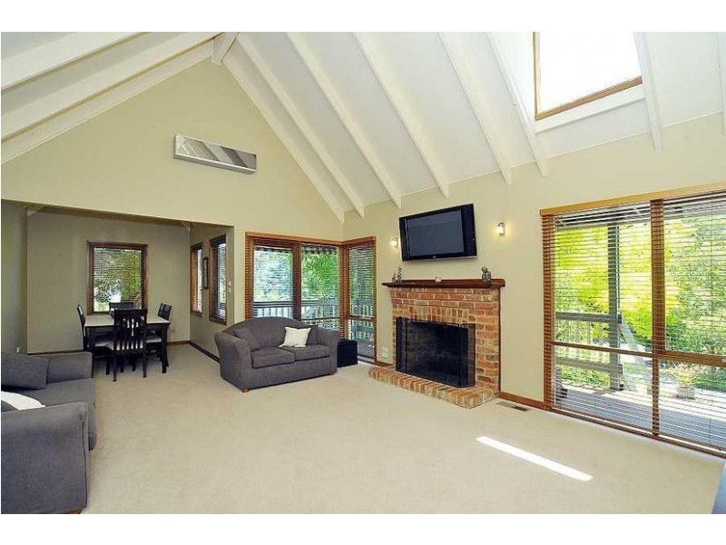 6 Leah Avenue, Upwey VIC 3158