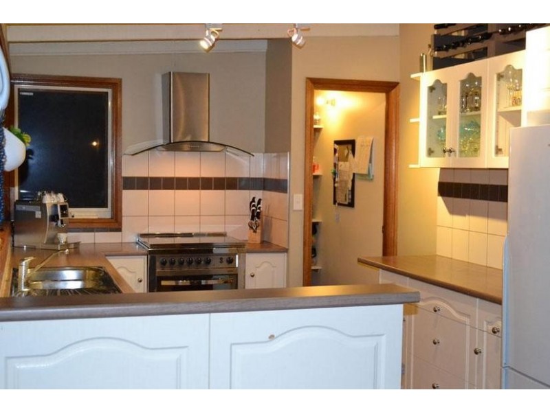 6 Leah Avenue, Upwey VIC 3158