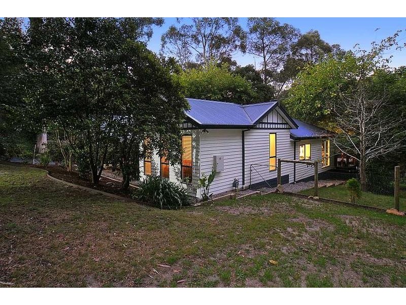 15 Wombalana Road, Selby VIC 3159