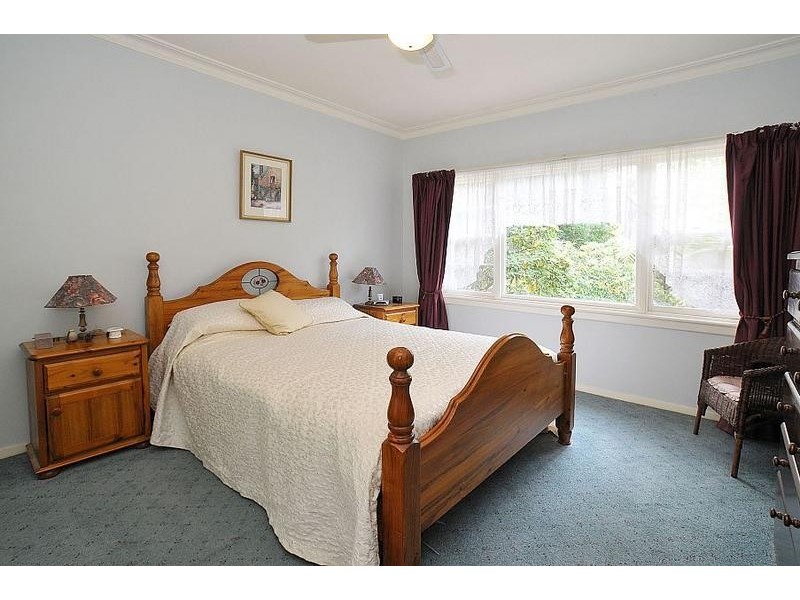 21 Old Main Road, Ferny Creek VIC 3786