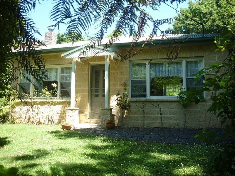 21 Old Main Road, Ferny Creek VIC 3786