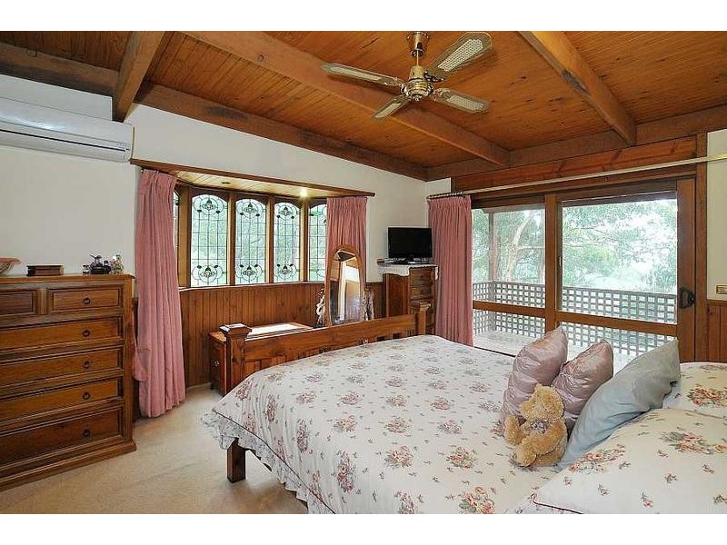 3 Johns Road, Selby VIC 3159