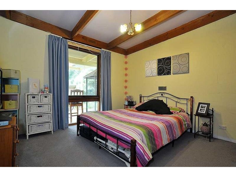 3 Johns Road, Selby VIC 3159