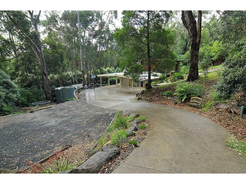 3 Johns Road, Selby VIC 3159