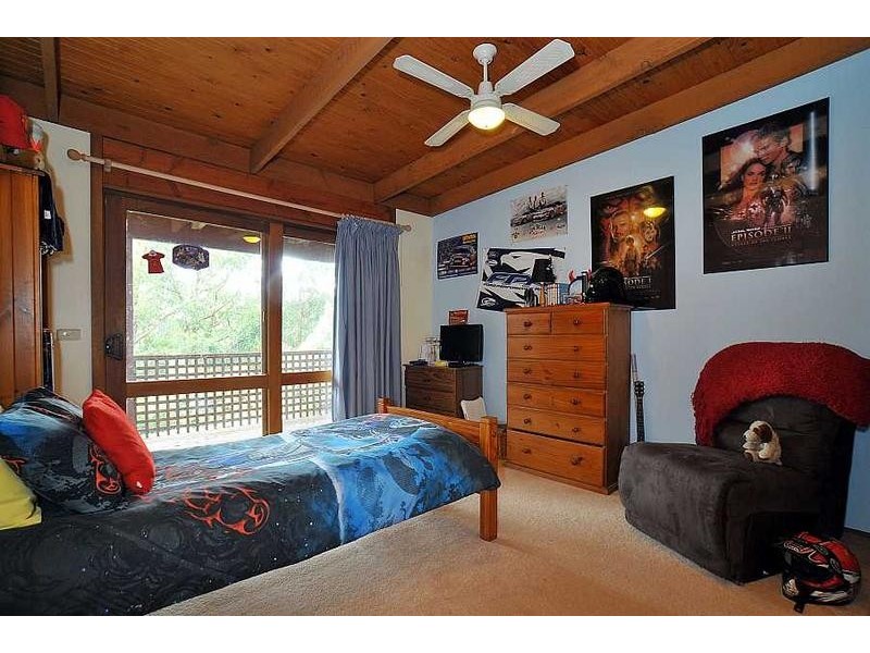 3 Johns Road, Selby VIC 3159