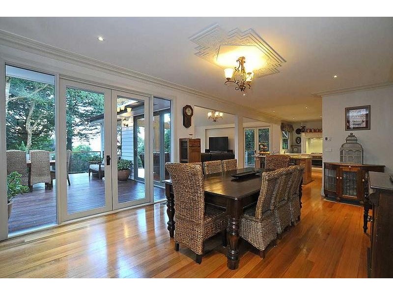 33 Ridge Road, Kallista VIC 3791