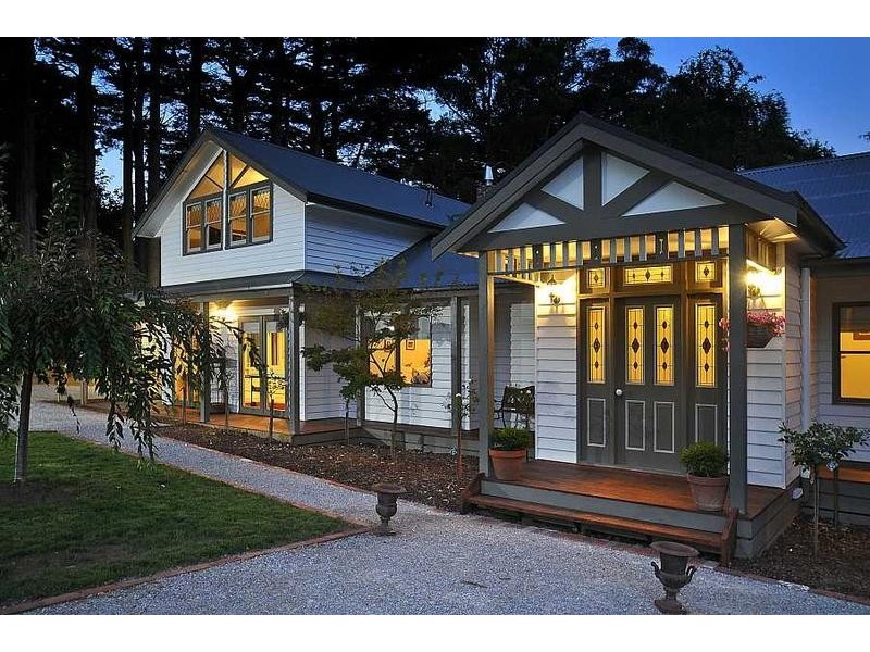 33 Ridge Road, Kallista VIC 3791