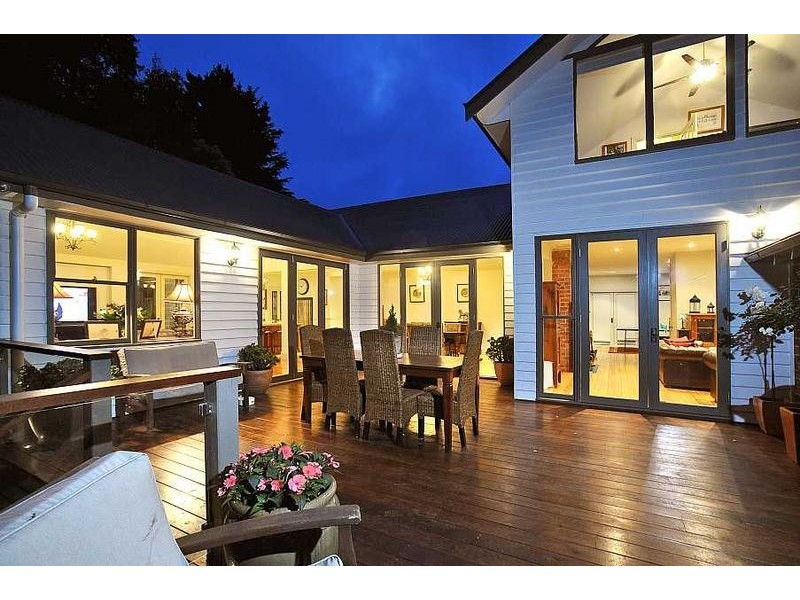 33 Ridge Road, Kallista VIC 3791