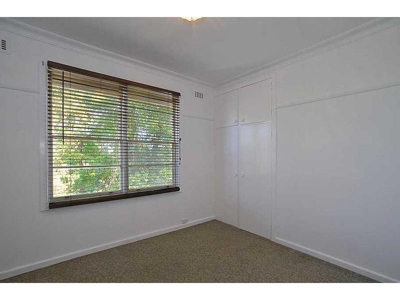 5 Heath Avenue, Ferntree Gully VIC 3156