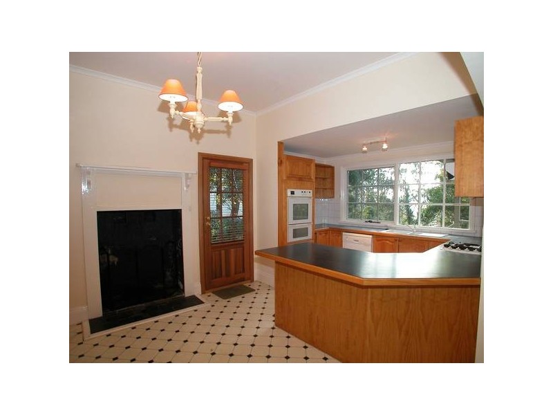 6 Nicholson Street, Olinda VIC 3788