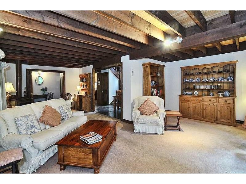 4 Woodland Grove, Selby VIC 3159