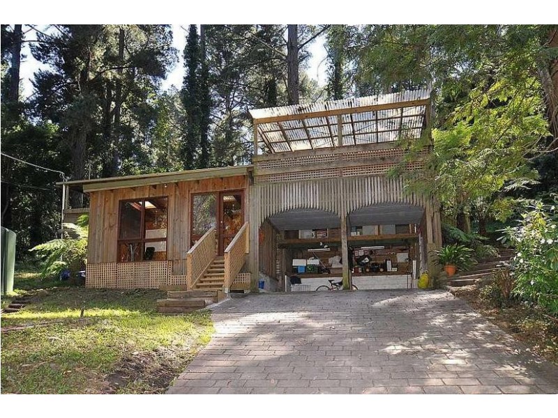 27 Old Monbulk Road, Belgrave VIC 3160