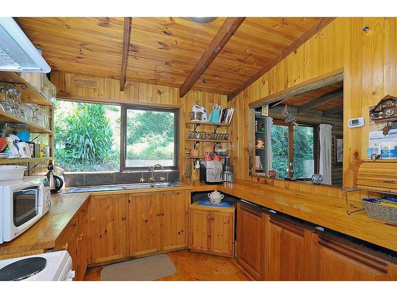 27 Old Monbulk Road, Belgrave VIC 3160