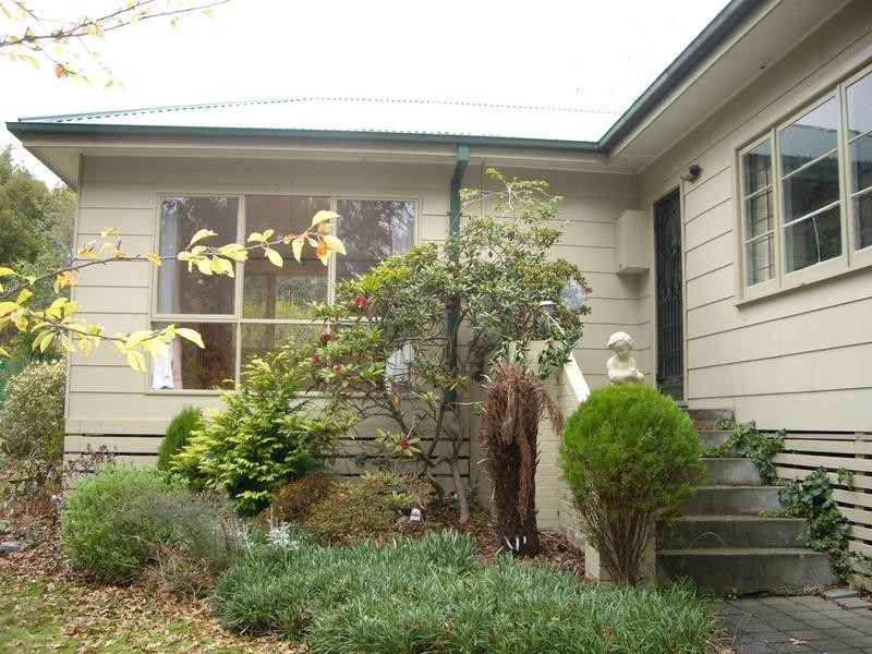 2 Cambridge Street, Belgrave South VIC 3160