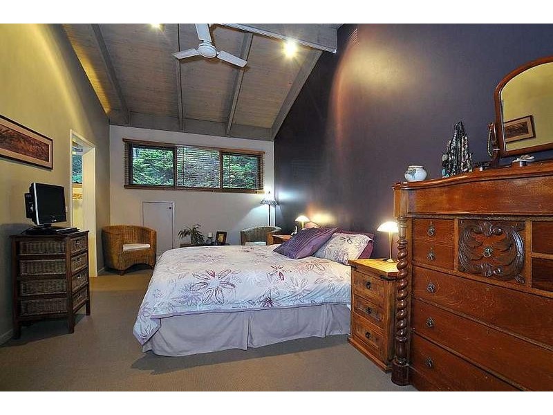 73 Temple Road, Selby VIC 3159
