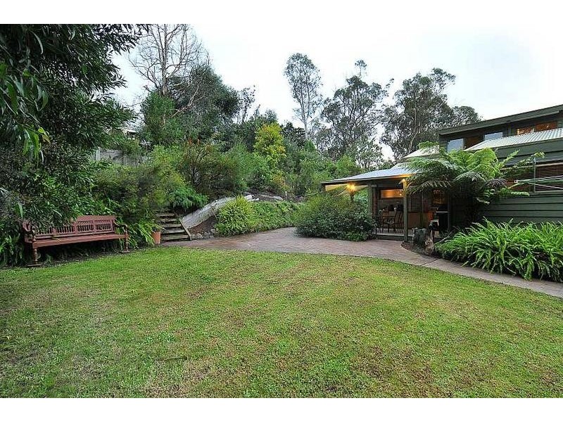 73 Temple Road, Selby VIC 3159