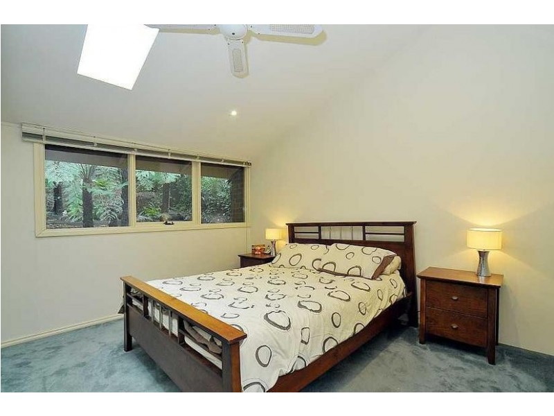33 Centre Road, Upwey VIC 3158