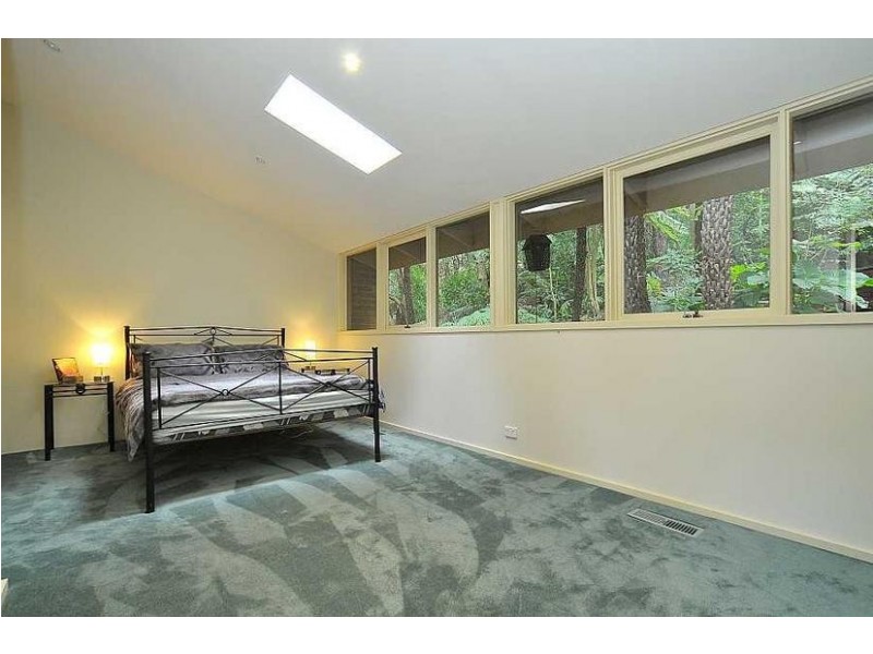33 Centre Road, Upwey VIC 3158