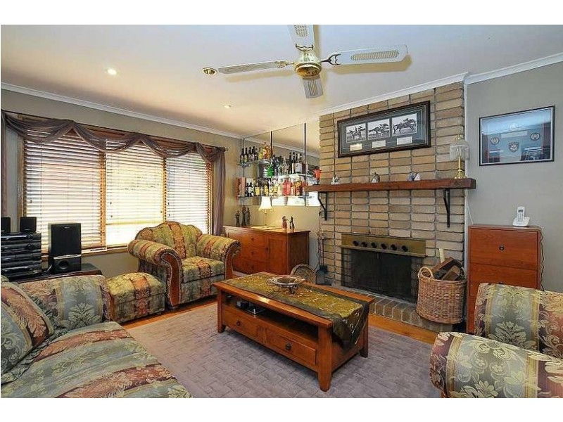 9 Sandells Road, Tecoma VIC 3160
