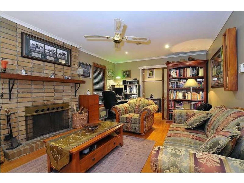 9 Sandells Road, Tecoma VIC 3160