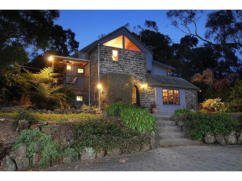 42 Morris Road, Upwey VIC 3158